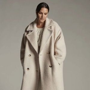 Anthropologie Cocoon Coat ivory size medium fits like a large or even XL